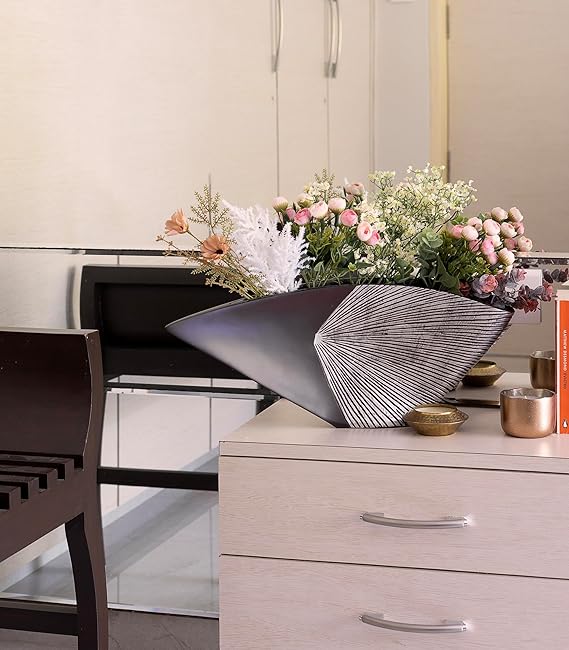 Premium teak vase with rich wood grain