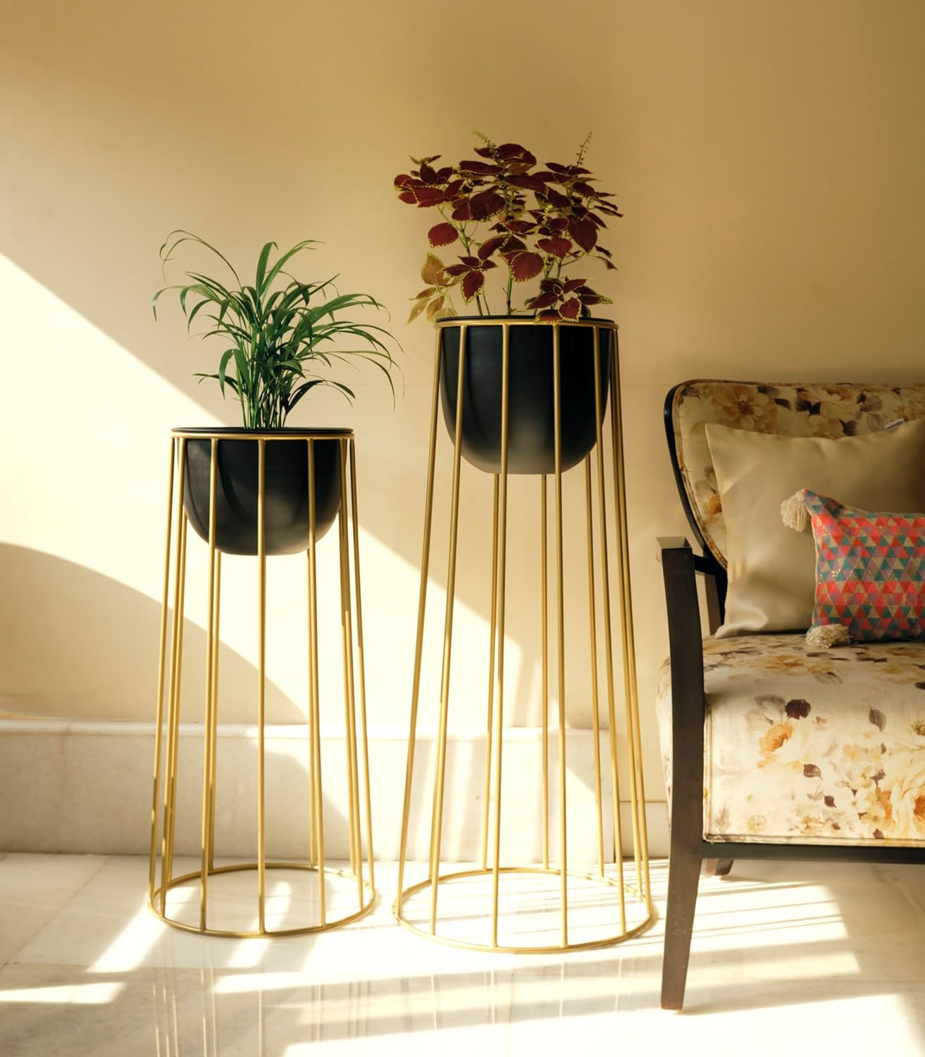 Luxury outdoor satin planter set